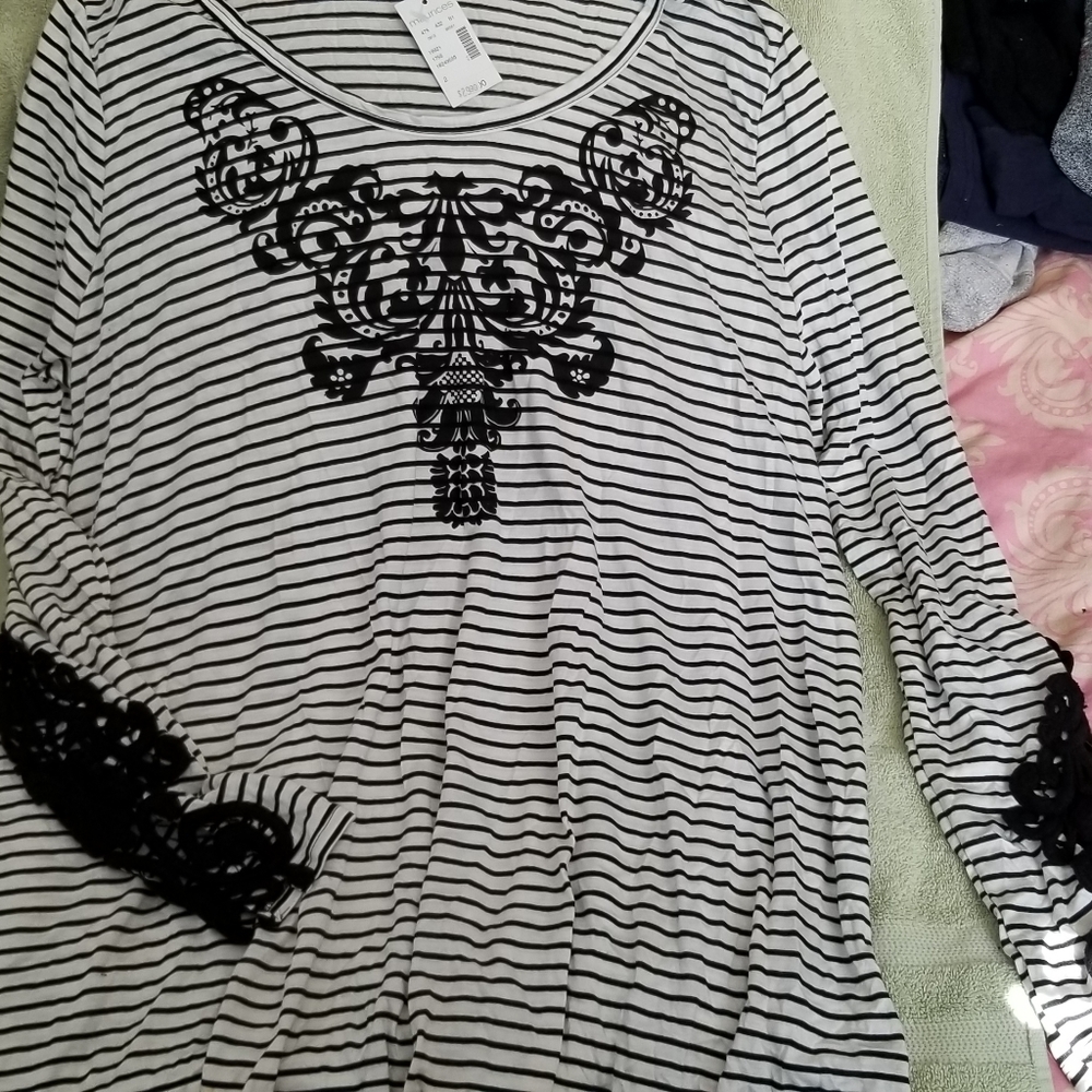 Maurices shirt